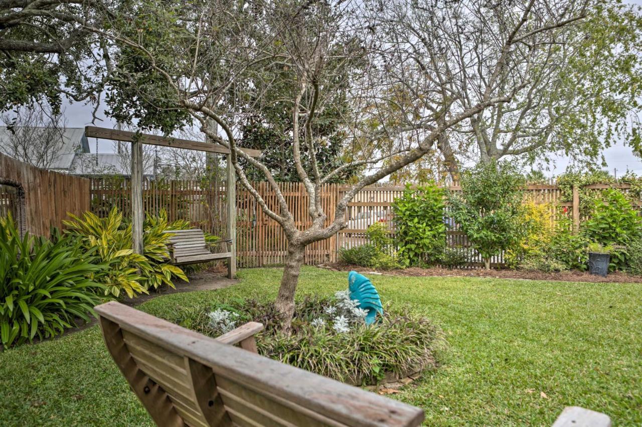 Apartmán Old Town Getaway, Walk To Shopping, Dining, And Bay! Bay St. Louis Exteriér fotografie