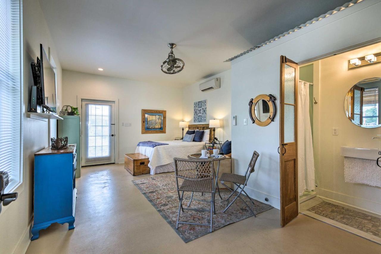 Apartmán Old Town Getaway, Walk To Shopping, Dining, And Bay! Bay St. Louis Exteriér fotografie