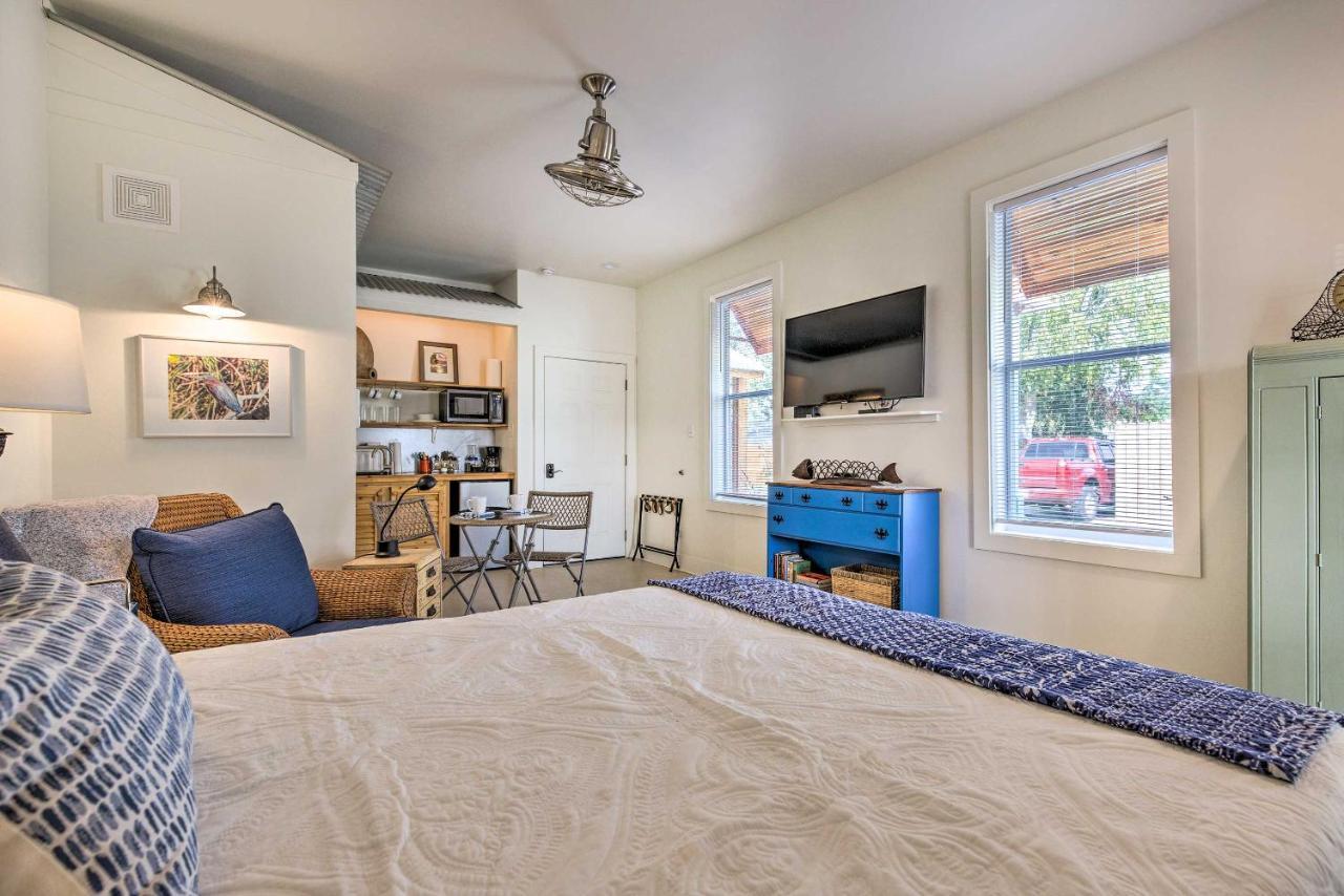 Apartmán Old Town Getaway, Walk To Shopping, Dining, And Bay! Bay St. Louis Exteriér fotografie